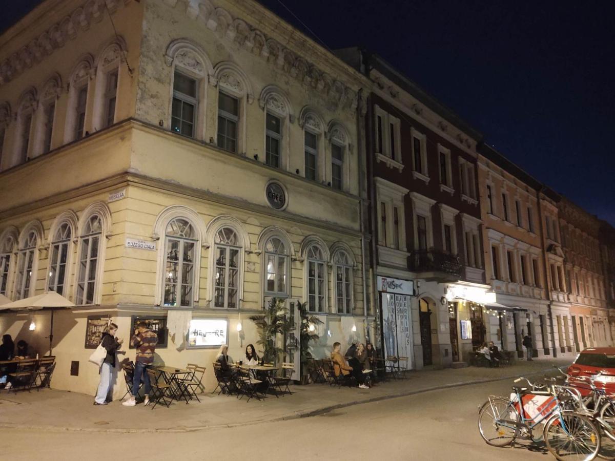 Little Big Bc - Central Modern Studio Krasków Εξωτερικό φωτογραφία